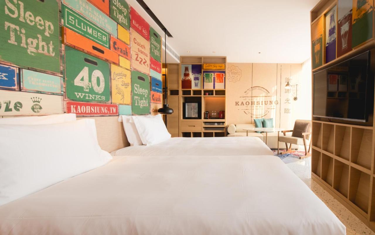 Hotel Indigo Kaohsiung Central Park By Ihg Exterior foto A room at the hotel