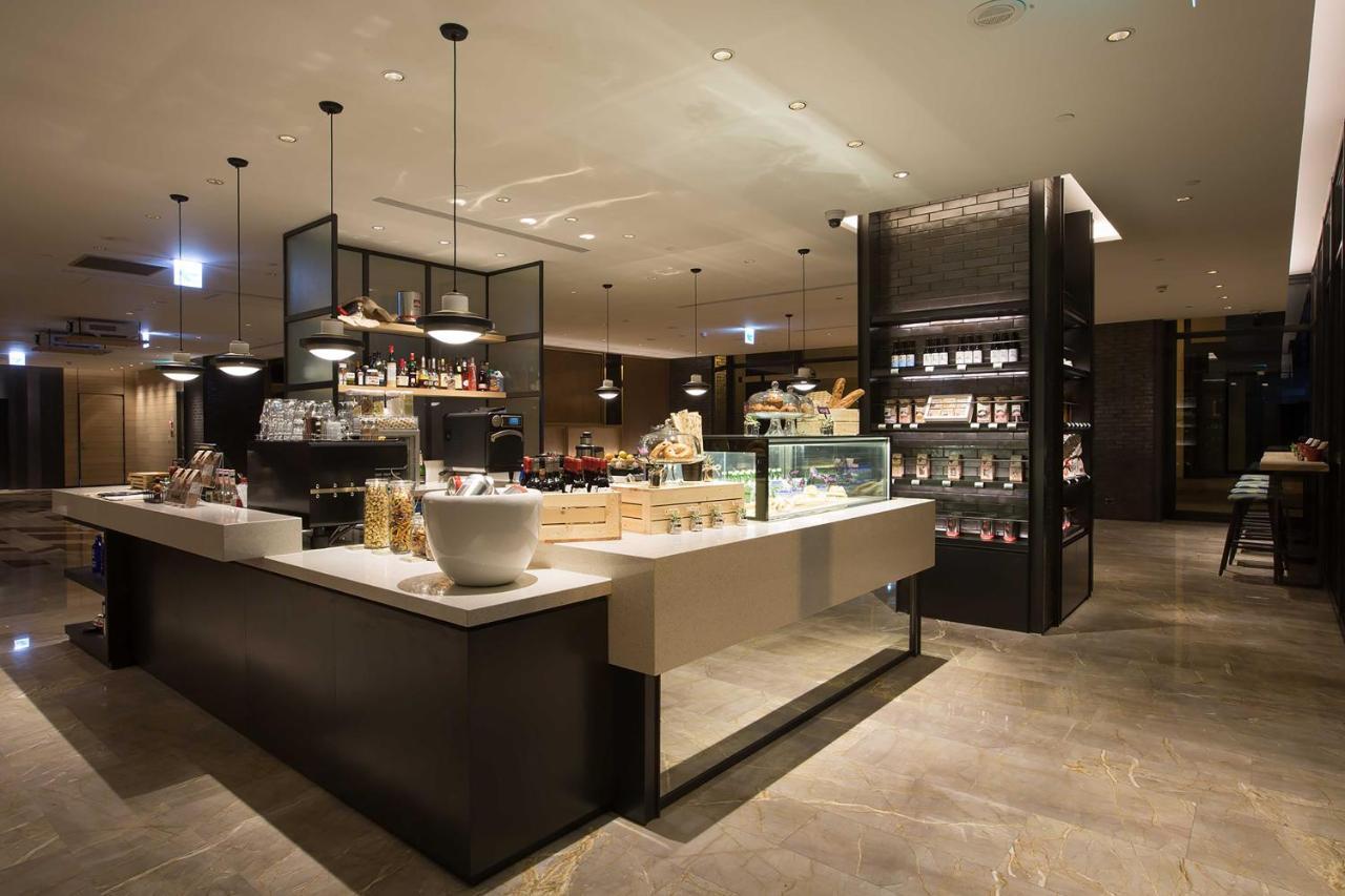 Hotel Indigo Kaohsiung Central Park By Ihg Exterior foto The lobby lounge