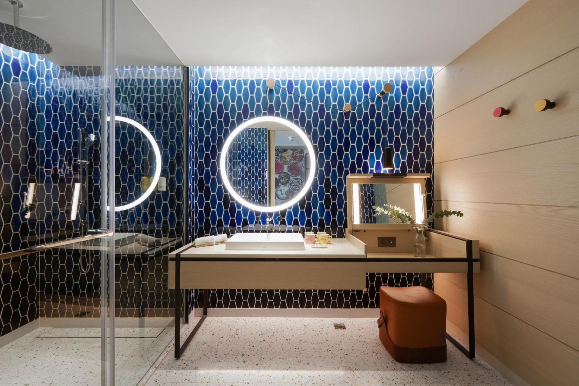 Hotel Indigo Kaohsiung Central Park By Ihg Exterior foto Bathroom