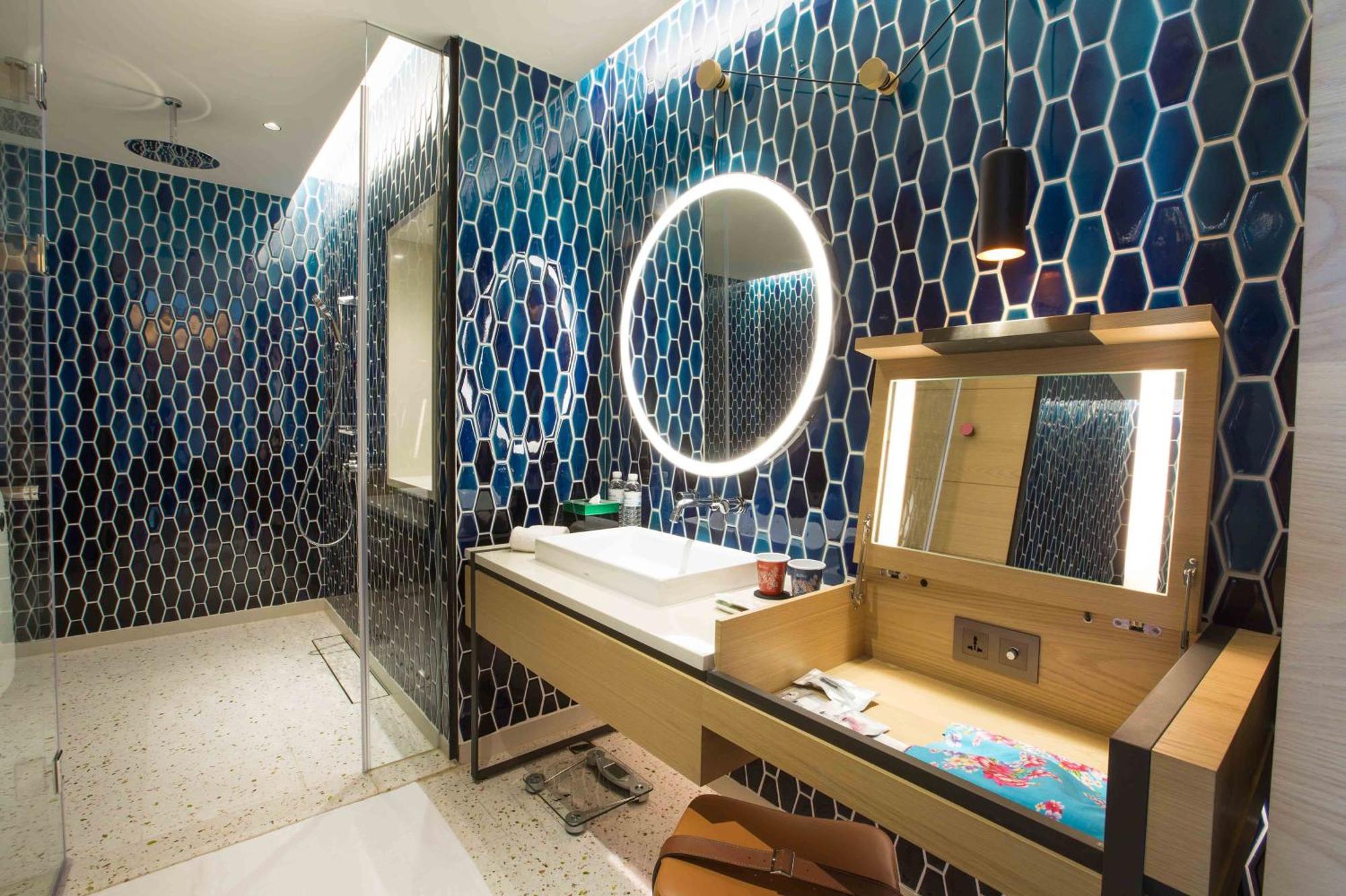 Hotel Indigo Kaohsiung Central Park By Ihg Exterior foto Bathroom