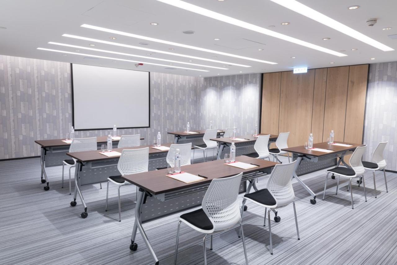 Hotel Indigo Kaohsiung Central Park By Ihg Exterior foto Meeting room